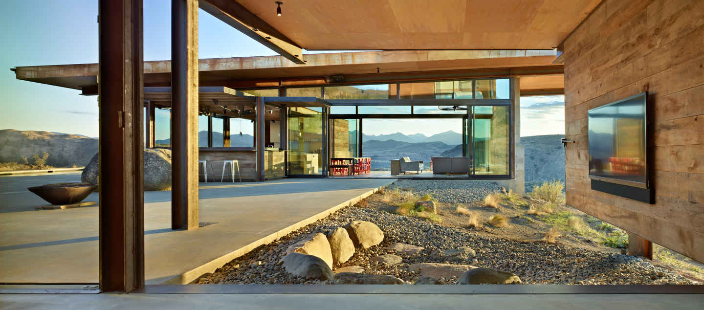 Studhorse residence, built by Dowbuilt in Washington