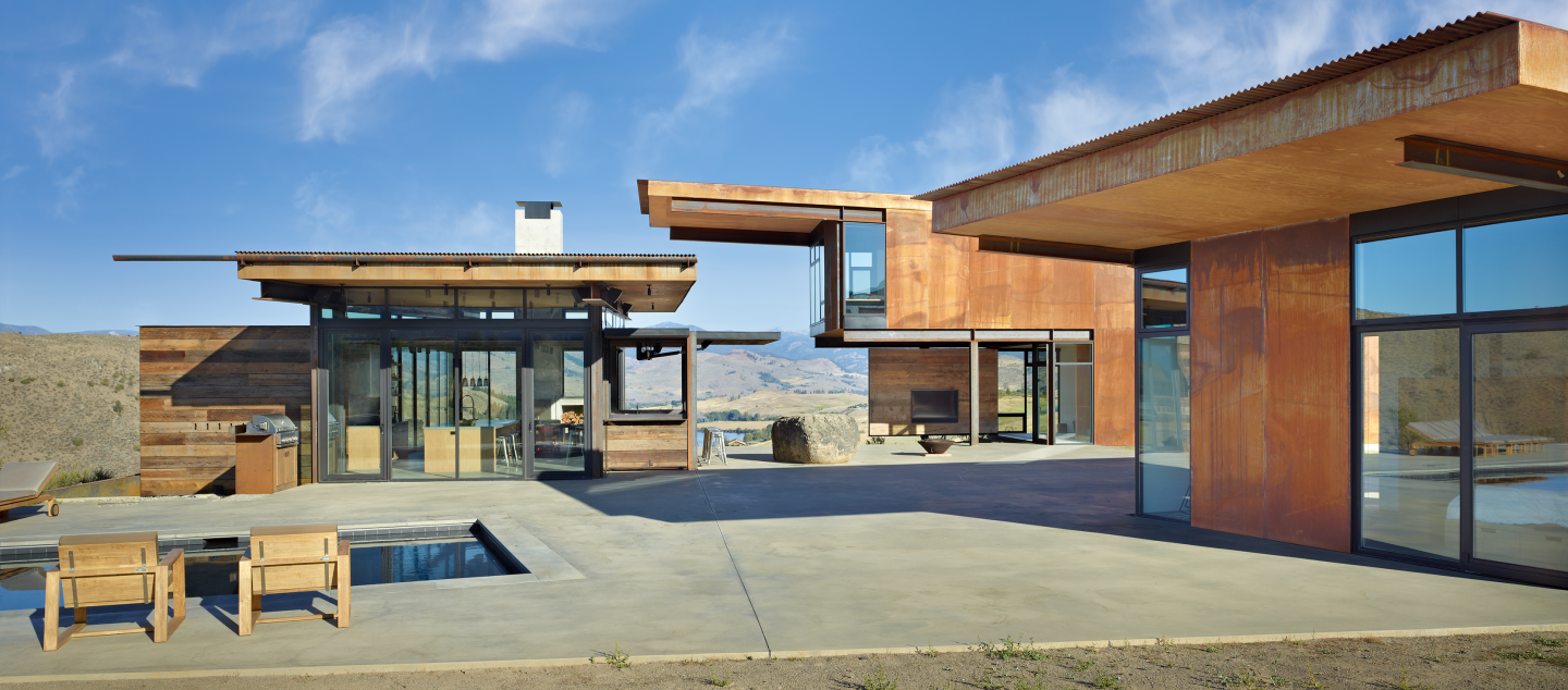 Studhorse residence, built by Dowbuilt in Washington