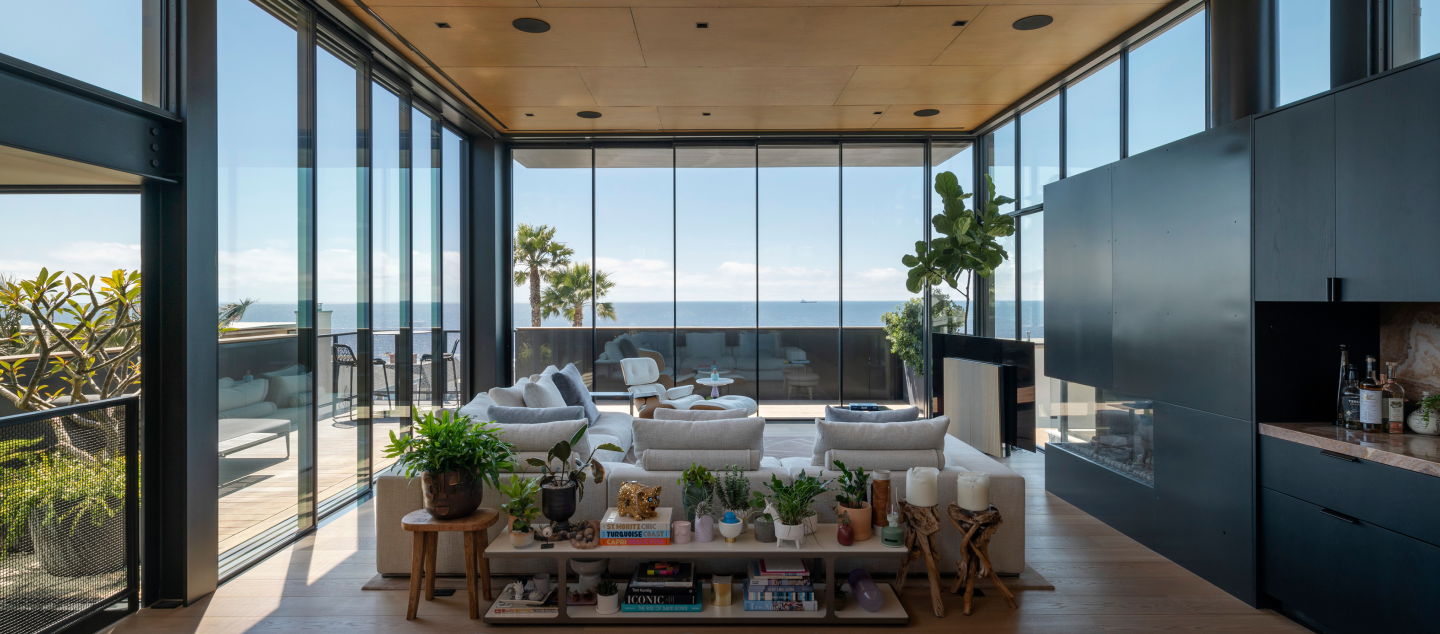 Manhattan Beach Residence, built by Dowbuilt in Southern California