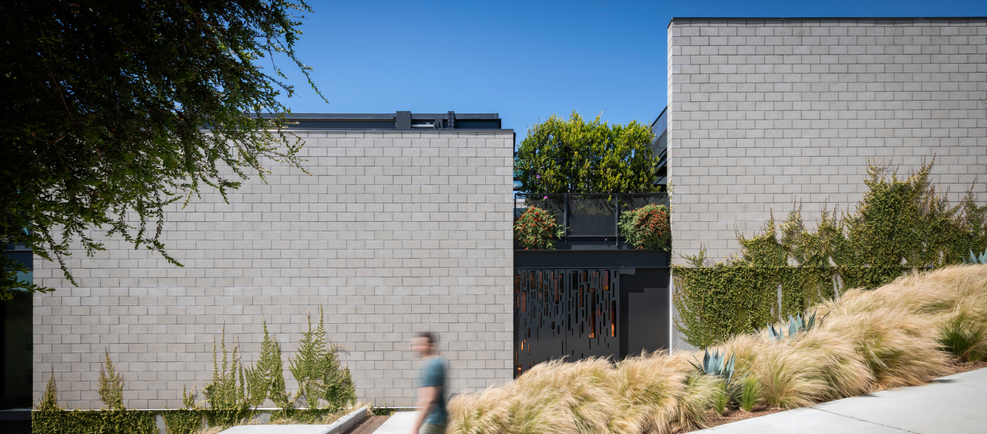 Manhattan Beach Residence, built by Dowbuilt in Southern California