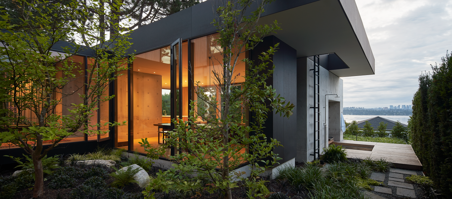 Courtyard House in Seattle, built by Dowbuilt