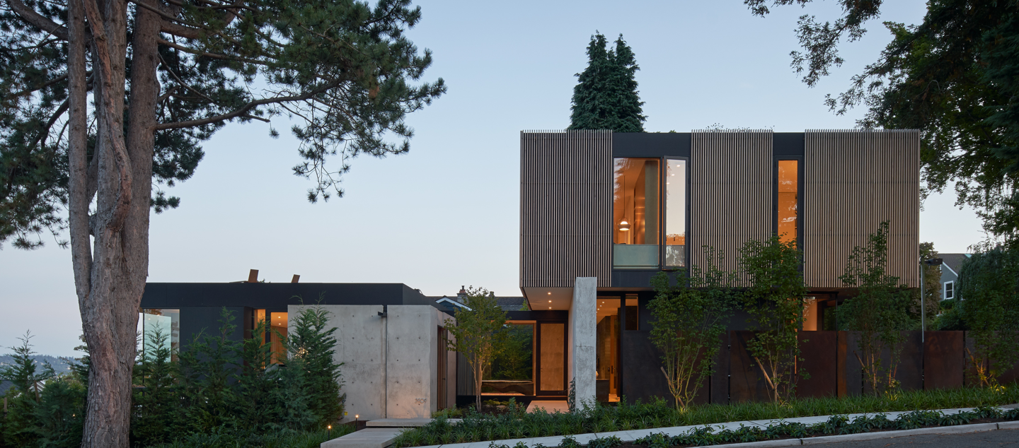 Courtyard House in Seattle, built by Dowbuilt